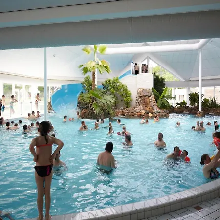 Nice With Sauna, Whirlpool & Steam Shower Villa Roggel