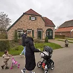 Villa In Limburg Near Maasplassen