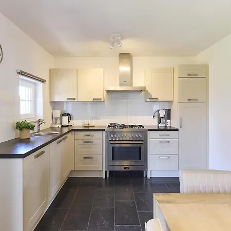 Villa In Limburg Near Maasplassen *